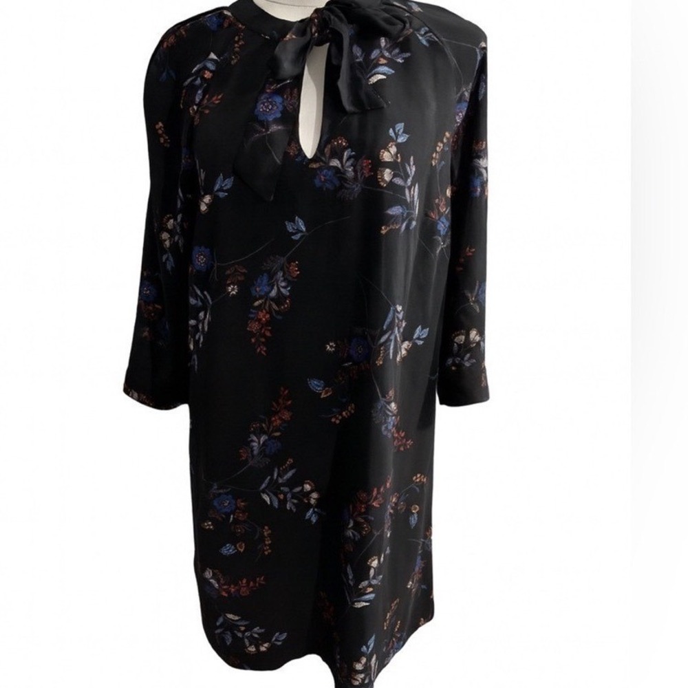 H&M Black Floral Tie Neck Dress Medium Dark Floral Romantic Boho Workwear